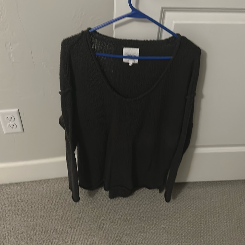 Aerie light weight black sweater